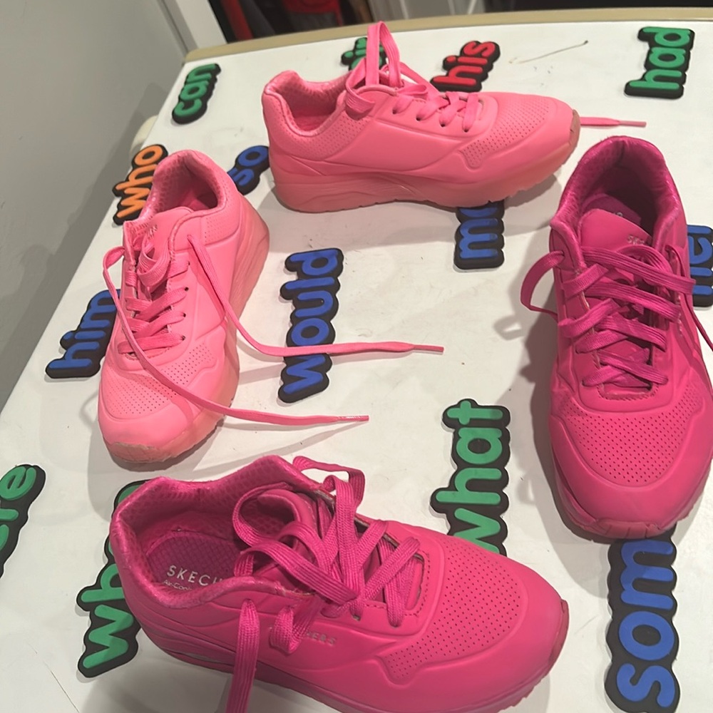 Two pair of KIDS Skechers pink
